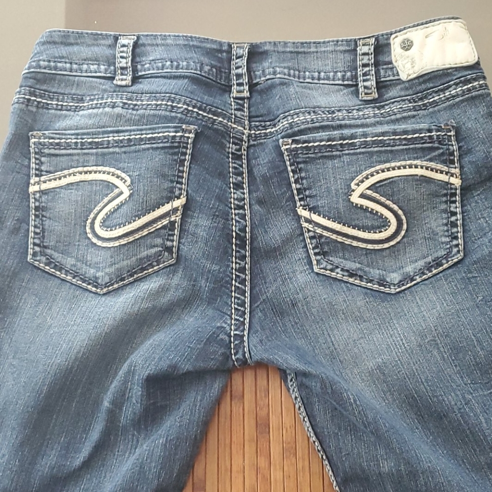 Silver Jeans Suki Capri W size 32